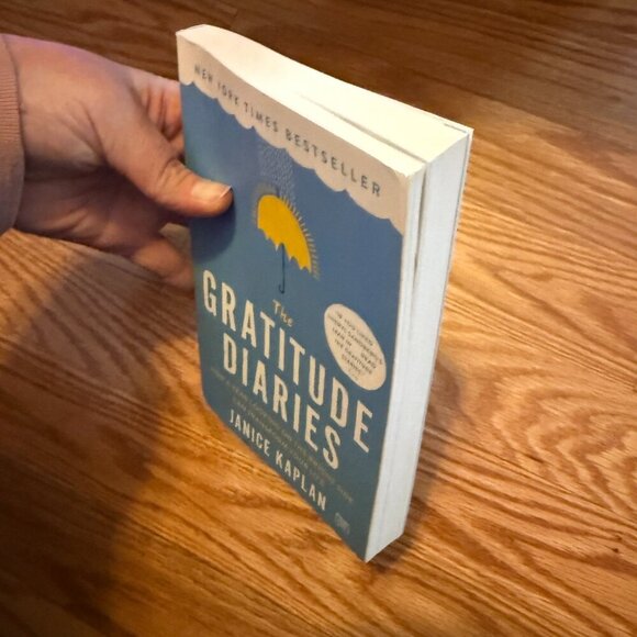 The Gratitude Diaries by Janice Kaplan - Picture 5 of 6